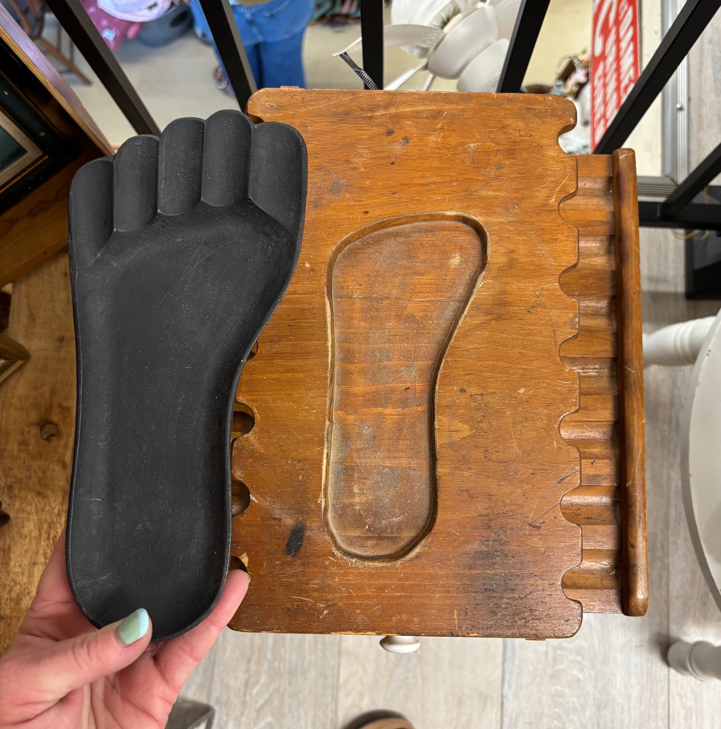 MCM Pipe Display with cast iron foot