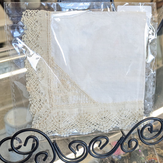 Vintage English Bobbin Lace Hankie