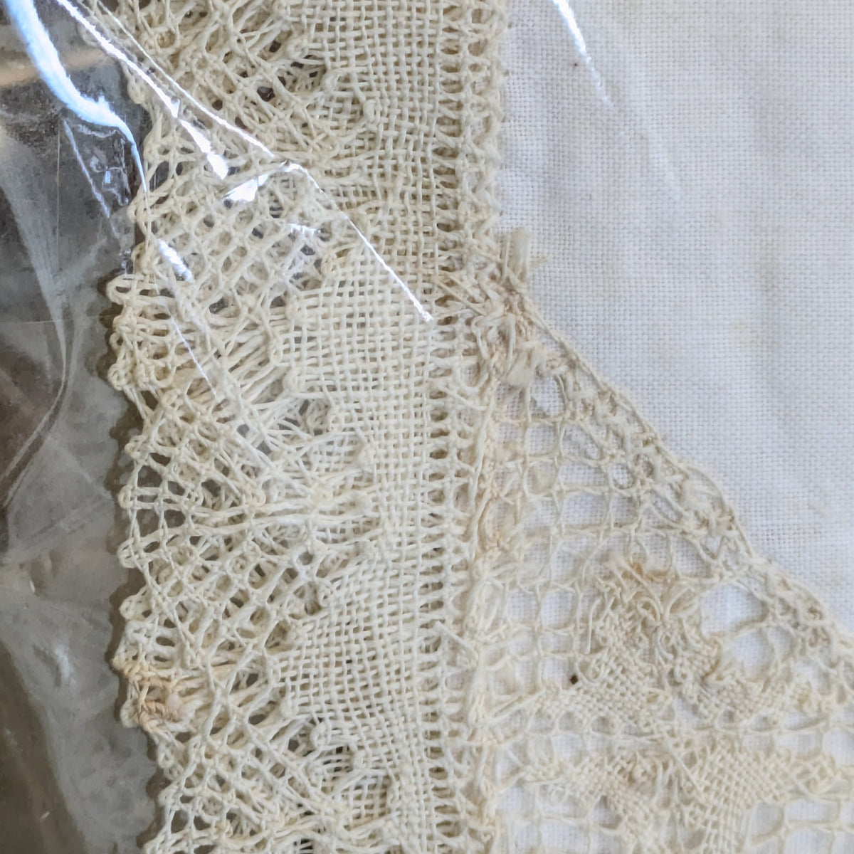 Vintage English Bobbin Lace Hankie