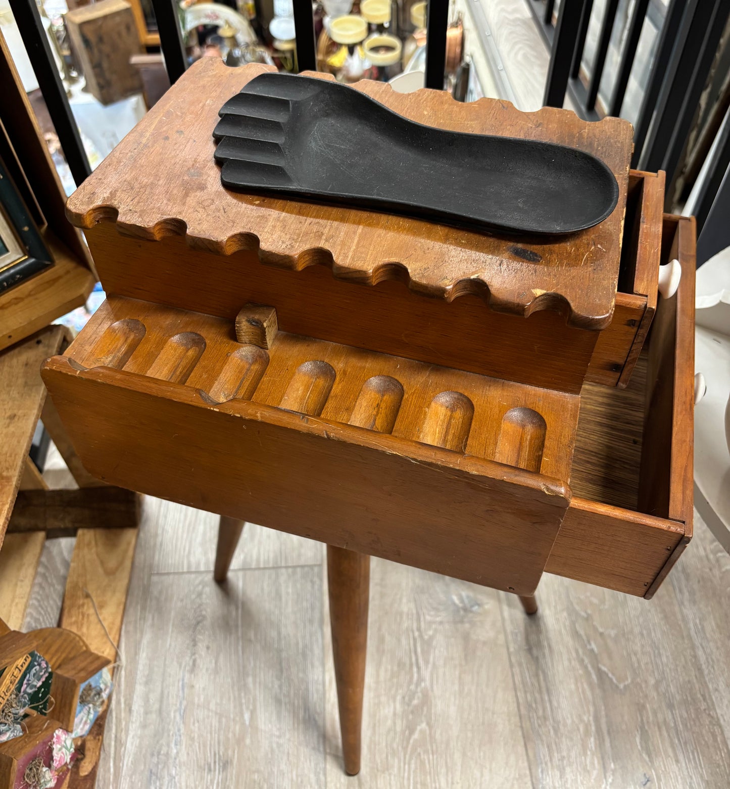 MCM Pipe Display with cast iron foot